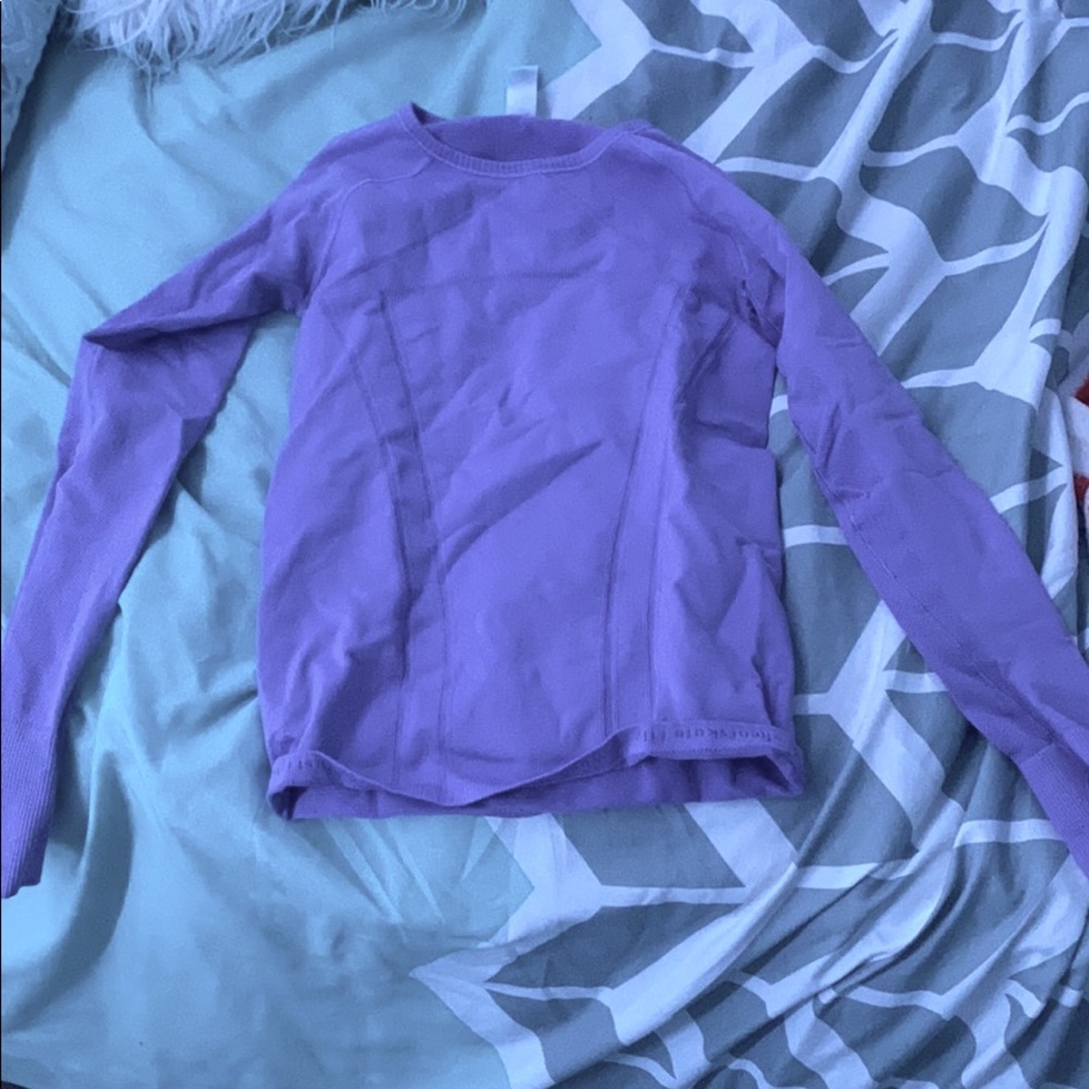 VERY comfortable Ivivva workout shirt!!